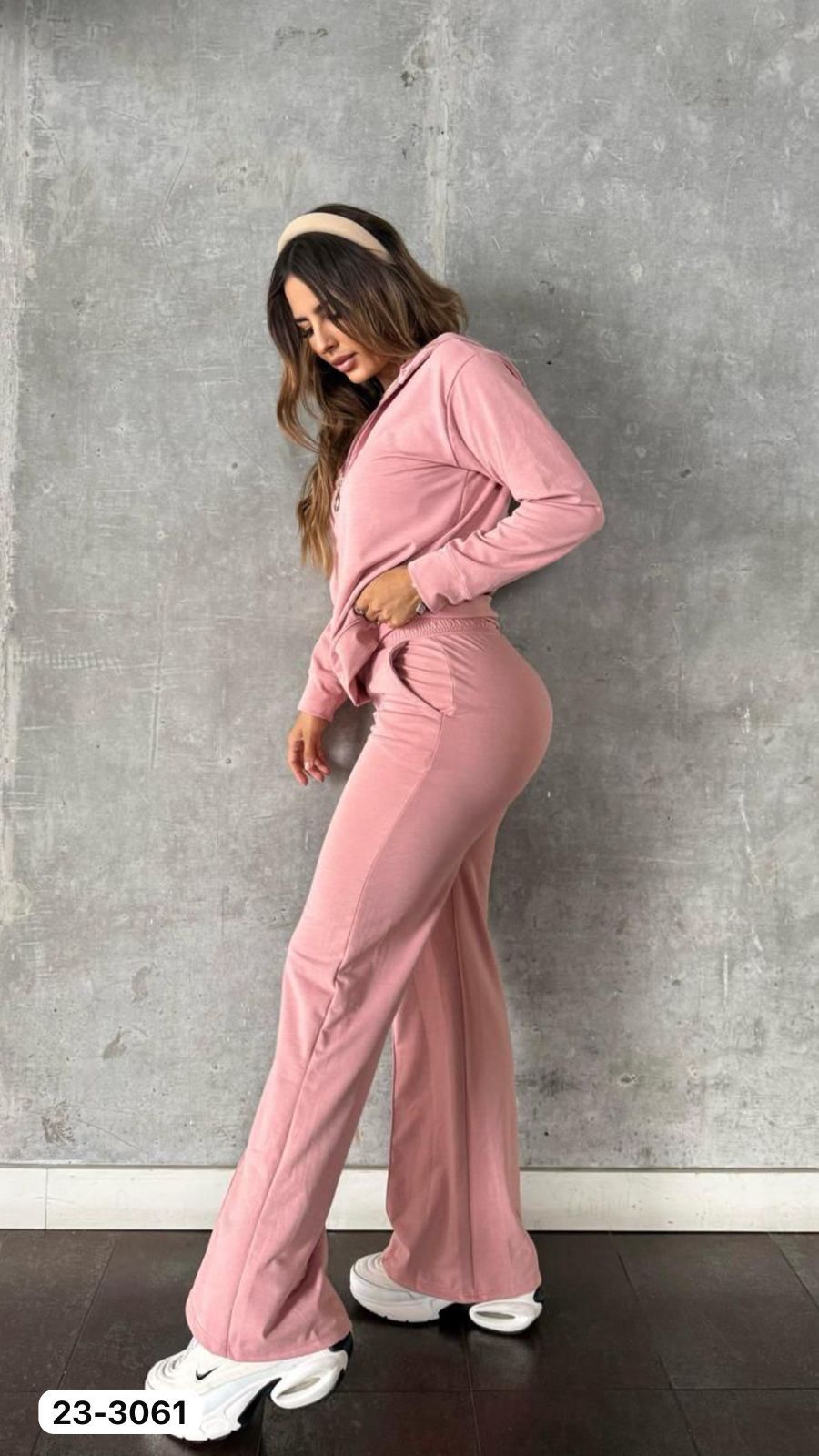 Conjunto  23-3061